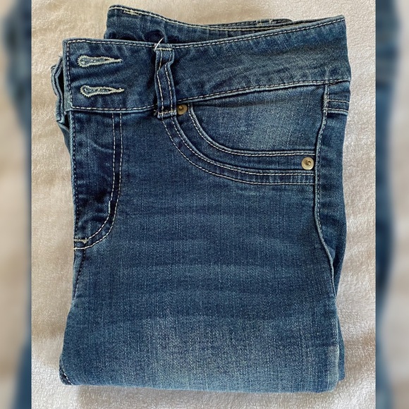 ✨NWOT✨ Rue21 Mid Rise Jegging - Picture 2 of 4